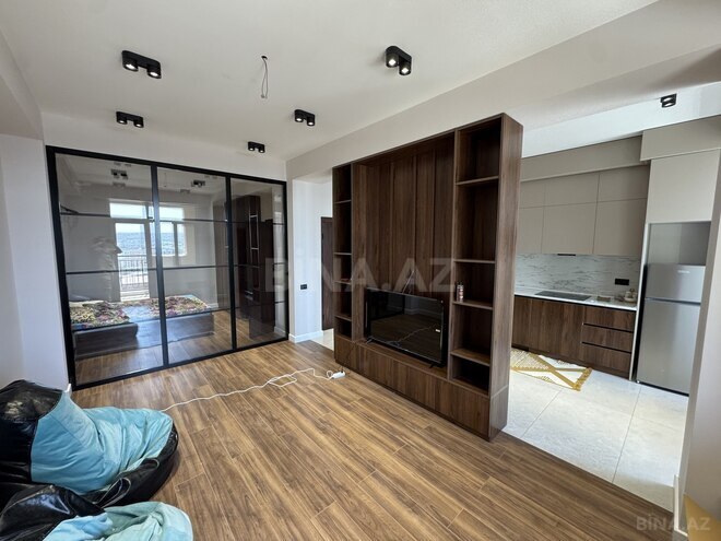 Сдаётся 2-комн. новостройка 60 м², photo 1 from 16