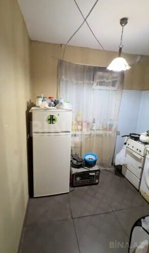 Satılır 1 otaqlı köhnə tikili 40 m², Xalqlar Dostluğu m., photo 4 from 7