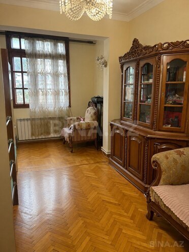 Продаётся 2-комн. вторичка 55 м², м. Гянджлик, photo 3 from 11