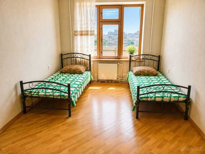 Сдаётся 3-комн. вторичка 90 м², м. Ази Асланов, photo 6 from 13