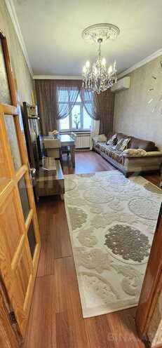 Satılır 3 otaqlı köhnə tikili 65 m², Bakıxanov q., photo 1 from 22