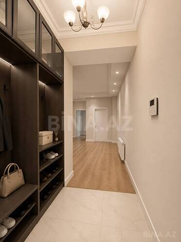 Сдаётся 3-комн. новостройка 152 м², м. Низами, photo 14 from 18