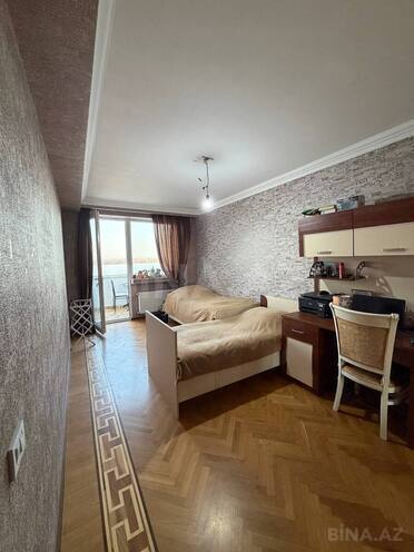 Продаётся 4-комн. вторичка 121 м², Сабаильский р., photo 6 from 17