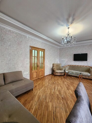 Сдаётся 3-комн. новостройка 130 м², м. Нариман Нариманов, photo 4 from 18