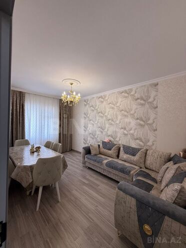 Продаётся 4-комн. вторичка 110 м², м. 20 января, photo 1 from 16