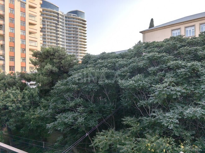 Satılır 2 otaqlı köhnə tikili 52 m², Yasamal r., photo 17 from 25
