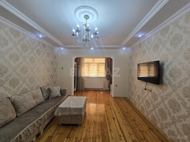 Продаётся 1-комн. вторичка 45 м², photo 1 from 13