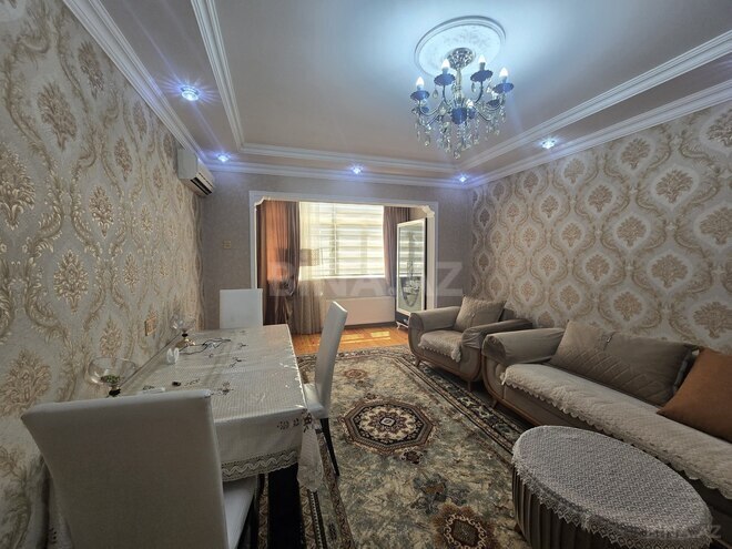 Продаётся 2-комн. вторичка 60 м², photo 1 from 17