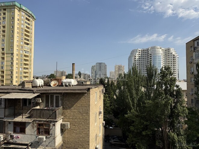 Продаётся 3-комн. новостройка 64 м², м. Элмляр Академиясы, photo 11 from 15