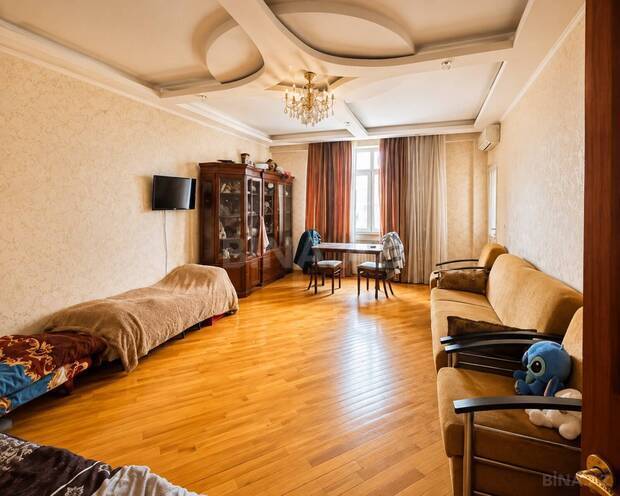 Продаётся 2-комн. новостройка 70 м², м. Гянджлик, photo 1 from 11