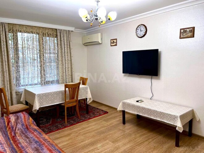 Продаётся 2-комн. вторичка 50 м², м. Кара Караев, photo 5 from 19