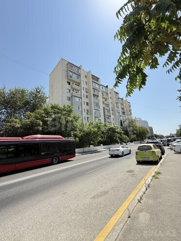 Продаётся 3-комн. вторичка 85 м², м. Элмляр Академиясы, photo 1 from 14