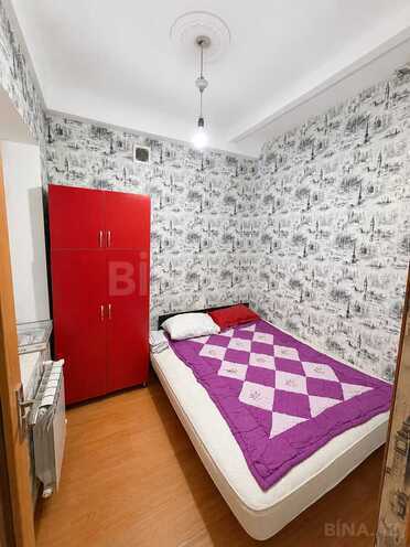 Продаётся 2-комн. вторичка 35 м², м. Нефтчиляр, photo 3 from 8