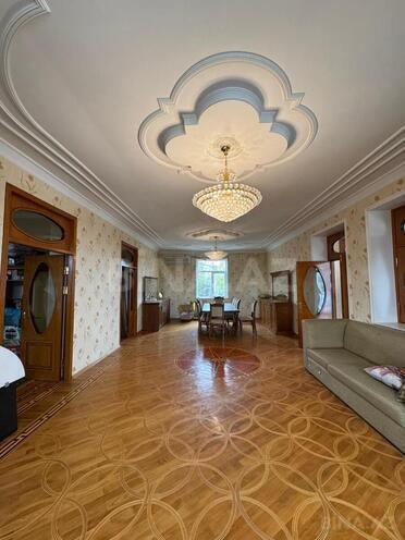 Satılır 6 otaqlı həyət evi/bağ evi 300 m², Şüvəlan q., photo 3 from 25