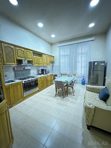 Satılır 9 otaqlı həyət evi/bağ evi 450 m², Nəsimi m., photo 5 from 32