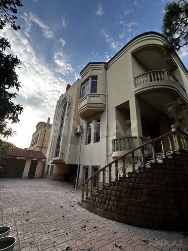 Satılır 9 otaqlı həyət evi/bağ evi 450 m², Nəsimi m., photo 1 from 32