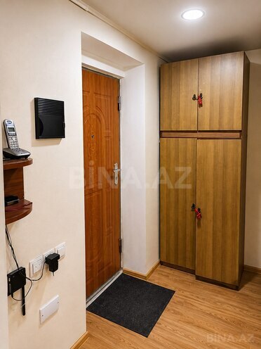 Satılır 1 otaqlı köhnə tikili 34 m², İnşaatçılar m., photo 3 from 9
