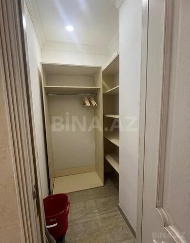 Satılır 2 otaqlı köhnə tikili 90 m², İnşaatçılar m., photo 10 from 11