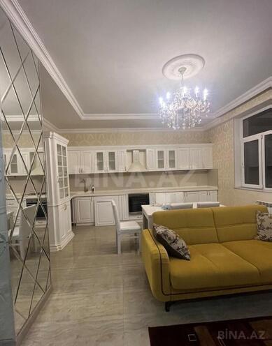 Satılır 2 otaqlı köhnə tikili 90 m², İnşaatçılar m., photo 3 from 11