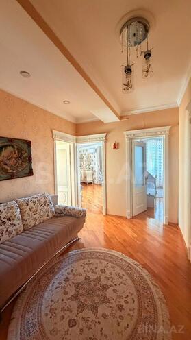 Сдаётся 3-комн. новостройка 140 м², м. Элмляр Академиясы, photo 6 from 13