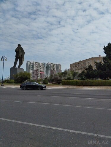 Satılır 3 otaqlı köhnə tikili 75 m², Elmlər Akademiyası m., photo 3 from 26