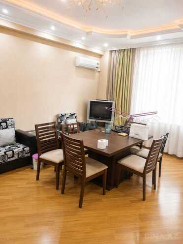 Сдаётся 2-комн. новостройка 80 м², м. Шах Исмаил Хатаи, photo 1 from 12
