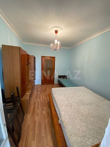 Продаётся 2-комн. вторичка 70 м², м. Иншаатчылар, photo 6 from 13