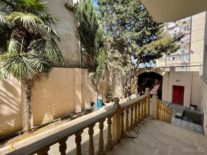 Satılır 6 otaqlı həyət evi/bağ evi 750 m², 8-ci mikrorayon q., photo 22 from 25