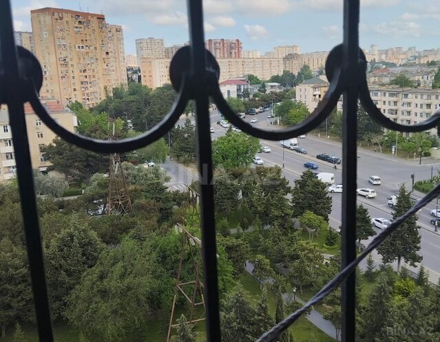 Продаётся 2-комн. вторичка 55 м², м. Кара Караев, photo 9 from 12