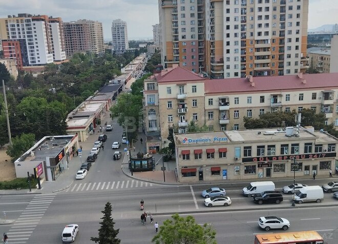 Продаётся 2-комн. вторичка 55 м², м. Кара Караев, photo 10 from 12