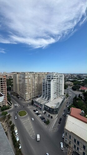 Продаётся 2-комн. новостройка 70 м², м. Кара Караев, photo 9 from 12