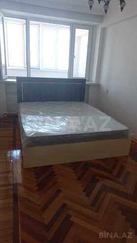 Продаётся 3-комн. вторичка 70 м², м. Элмляр Академиясы, photo 4 from 10