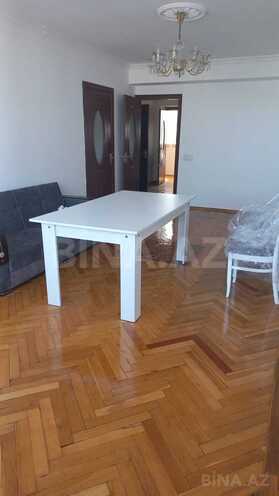 Продаётся 3-комн. вторичка 70 м², м. Элмляр Академиясы, photo 3 from 10
