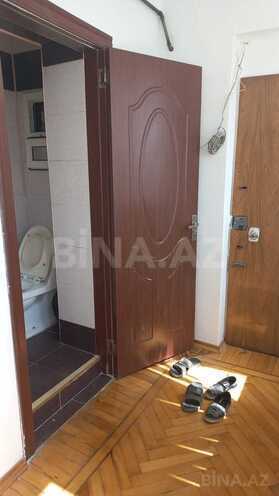 Продаётся 3-комн. вторичка 70 м², м. Элмляр Академиясы, photo 7 from 10