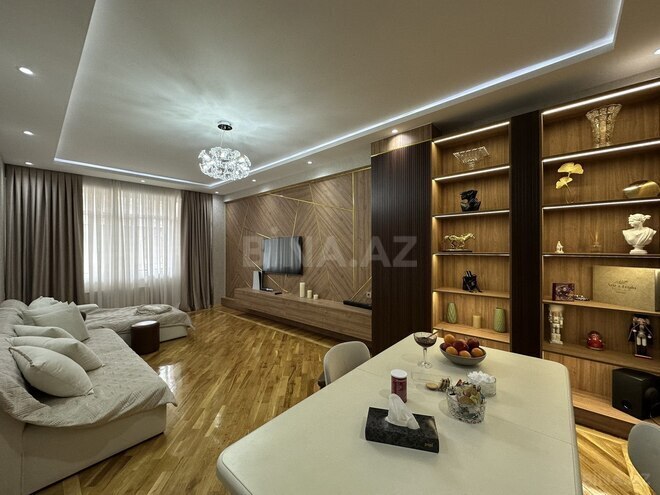 Продаётся 3-комн. новостройка 140 м², м. Ази Асланов, photo 1 from 17