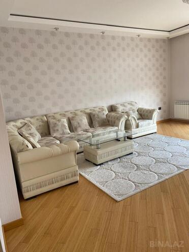 Сдаётся 3-комн. новостройка 150 м², м. Иншаатчылар, photo 1 from 18