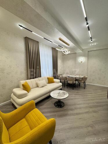 Продаётся 3-комн. новостройка 91 м², м. Ази Асланов, photo 3 from 14