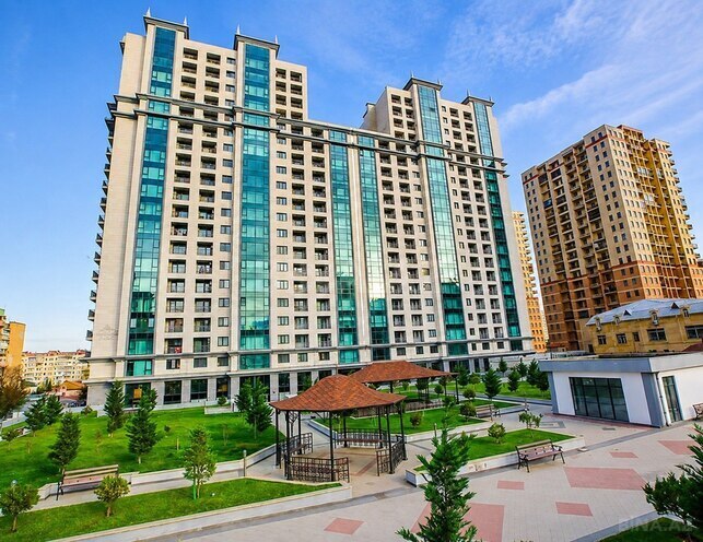 Продаётся 3-комн. новостройка 140 м², м. Элмляр Академиясы, photo 1 from 11