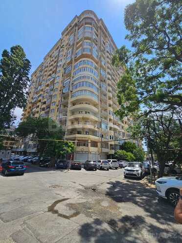 Продаётся 3-комн. новостройка 110 м², м. Низами, photo 1 from 15