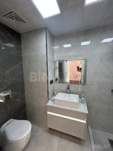 Satılır 2 otaqlı köhnə tikili 65 m², İnşaatçılar m., photo 11 from 12