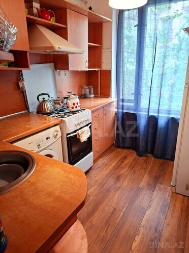 Satılır 3 otaqlı köhnə tikili 65 m², Elmlər Akademiyası m., photo 5 from 8