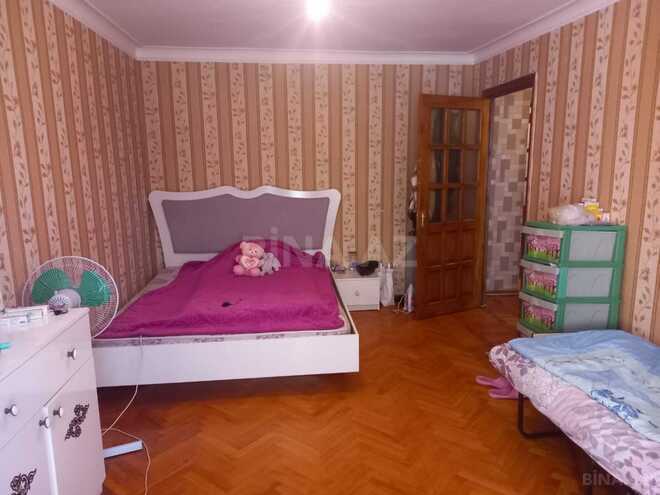 Продаётся 3-комн. вторичка 70 м², м. Элмляр Академиясы, photo 6 from 14