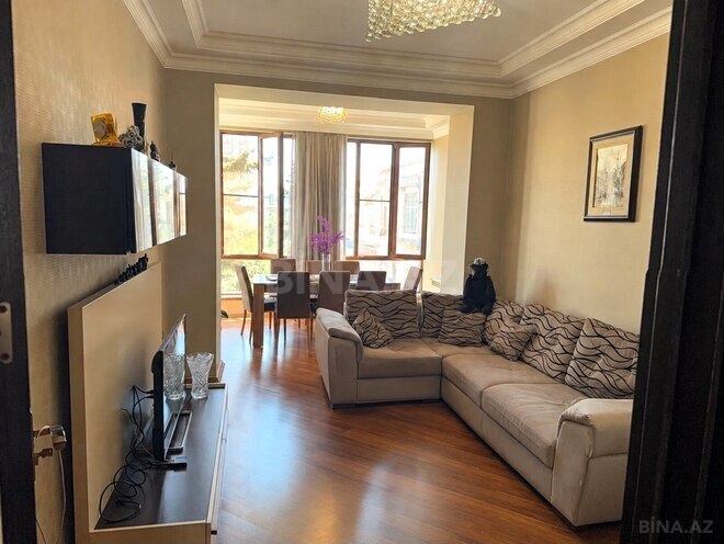 Продаётся 3-комн. вторичка 90 м², Насиминский  р., photo 5 from 16
