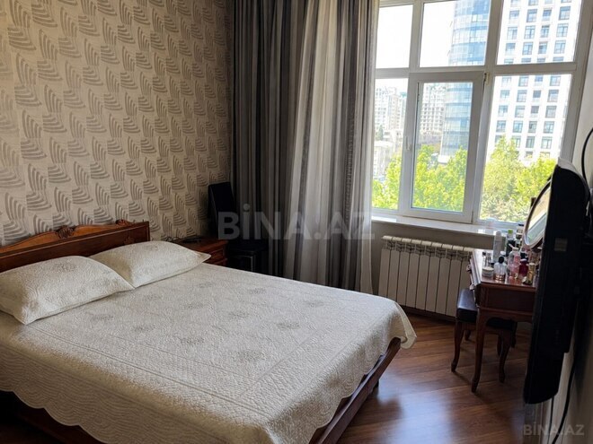 Продаётся 3-комн. вторичка 90 м², Насиминский  р., photo 9 from 16