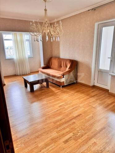 Продаётся 1-комн. вторичка 40 м², м. Ази Асланов, photo 11 from 14