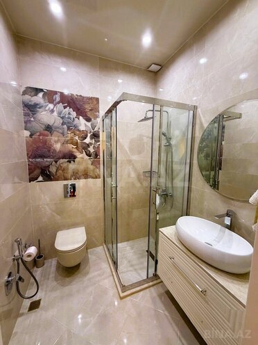 Продаётся 2-комн. новостройка 65 м², м. Низами, photo 9 from 14