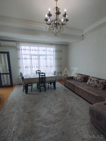 Продаётся 3-комн. новостройка 110 м², м. Кара Караев, photo 1 from 14