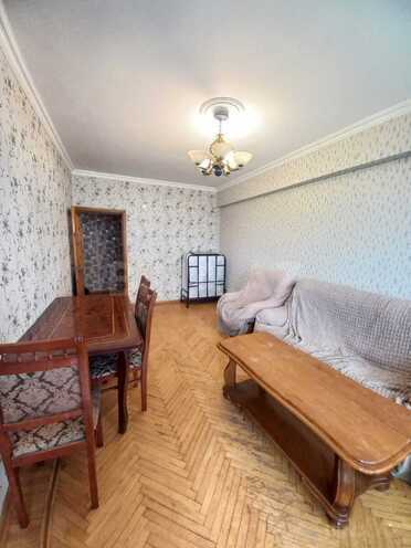 Satılır 2 otaqlı köhnə tikili 70 m², Yasamal r., photo 4 from 11