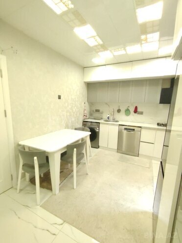 Продаётся 3-комн. вторичка 80 м², м. Гянджлик, photo 10 from 13