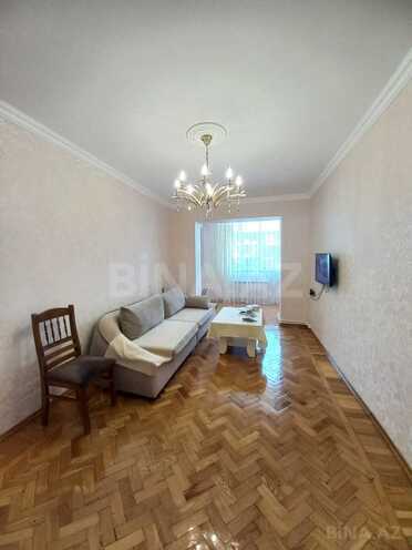 Satılır 2 otaqlı köhnə tikili 65 m², Yasamal r., photo 1 from 19